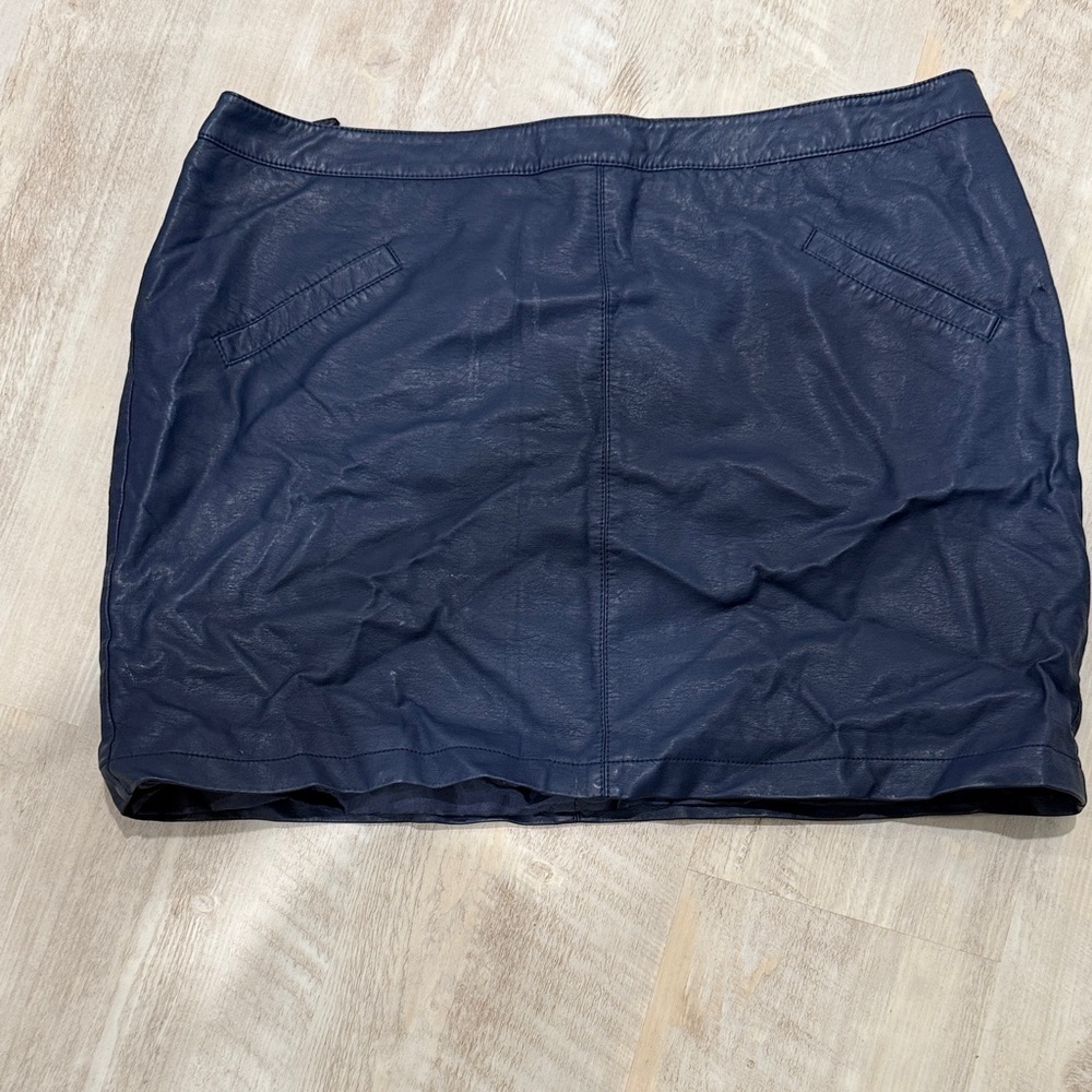 Stylish Navy Mini Skirt
